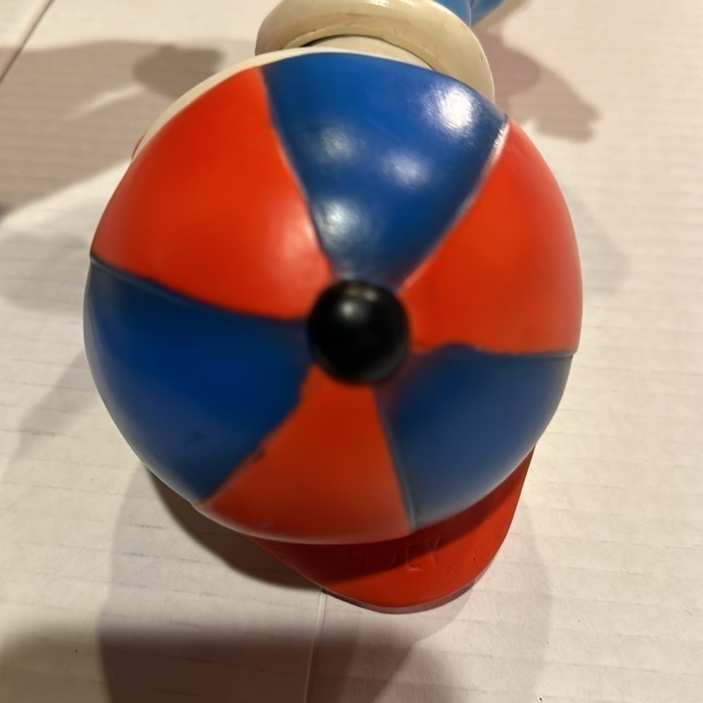 Vintage Walt Disney’s nephew Huey character w orange blue and off white plastic - Picture 6 of 9